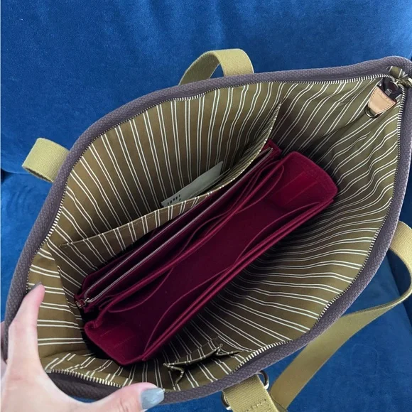 Louis Vuitton LV Cup‎ Antigua Cabas
GM Tote Bag Brown Khaki - Picture 7 of 13